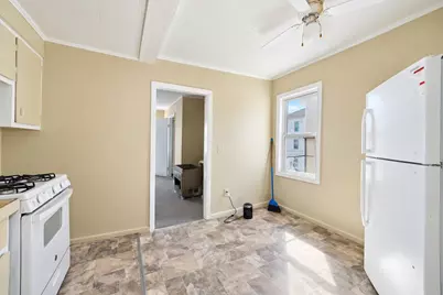 64 Tremont St, Fall River, MA 02720 - Photo 13