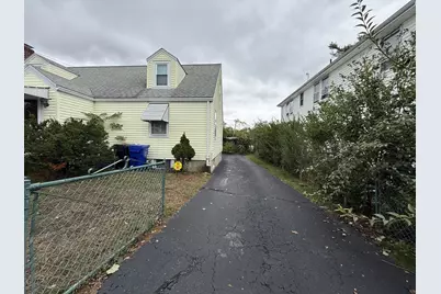 19 Brookdale Rd, Arlington, MA 02474 - Photo 11