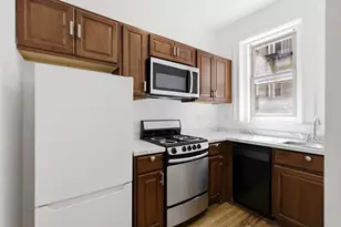 1673 Commonwealth Ave, Boston, MA 02135 - Photo 9