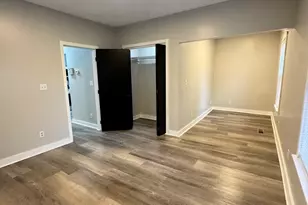 39 Oakwood St, Boston, MA 02124 - Photo 11