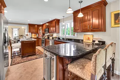 82 Bellingham Rd, Blackstone, MA 01504 - Photo 7