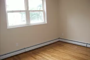 1105 Lexington St, Waltham, MA 02452 - Photo 5