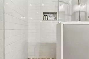 138 Trenton St, Boston, MA 02128 - Photo 17