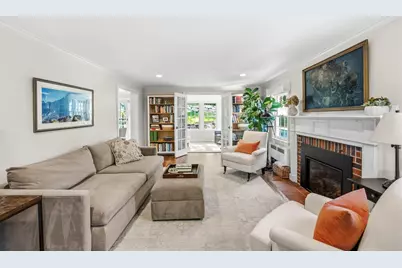37 Century Ln, Milton, MA 02186 - Photo 9