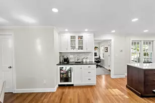 37 Century Ln, Milton, MA 02186 - Photo 5