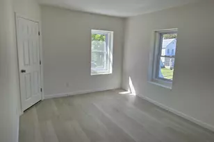 68 Newton St, Marlborough, MA 01752 - Photo 19