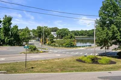 242 Southern Artery #1, Quincy, MA 02170 - Photo 5