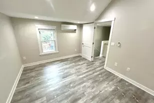 32 Jefferson St, Cambridge, MA 02141 - Photo 13
