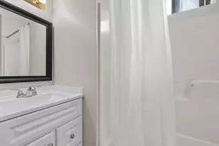 21 Medford St, Malden, MA 02148 - Photo 7