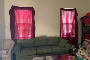 11 Center St, Holyoke, MA 01040 - Photo 11