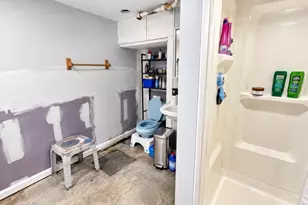 142 Springfield St, Springfield, MA 01107 - Photo 25