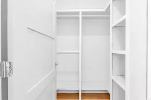 34 Oak St, Boston, MA 02136 - Photo 13