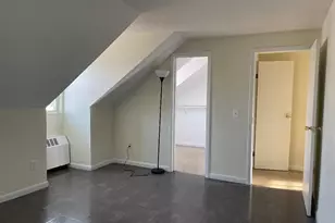 13 Center St, Holyoke, MA 01040 - Photo 29