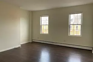 13 Center St, Holyoke, MA 01040 - Photo 17