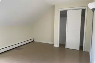 13 Center St, Holyoke, MA 01040 - Photo 23