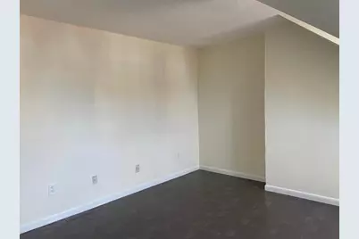 13 Center Street, Holyoke, MA 01040 - Photo 27