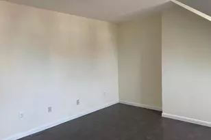 13 Center St, Holyoke, MA 01040 - Photo 27