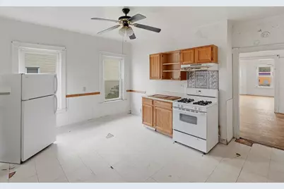 7 Preston St, Worcester, MA 01610 - Photo 23