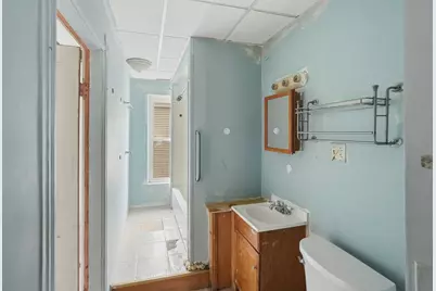 7 Preston St, Worcester, MA 01610 - Photo 31