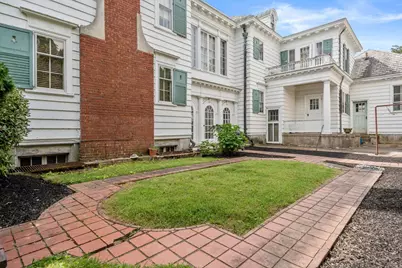 2 Military Rd, Worcester, MA 01609 - Photo 25