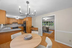 35 Harvey Ln, Westborough, MA 01581 - Photo 9