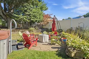 136 Maplewood Rd, Lynn, MA 01904 - Photo 33