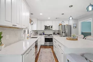 136 Maplewood Rd, Lynn, MA 01904 - Photo 13