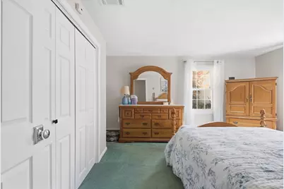 136 Maplewood Rd, Lynn, MA 01904 - Photo 17
