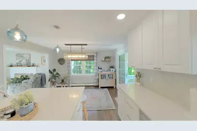 136 Maplewood Rd, Lynn, MA 01904 - Photo 11