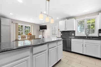 39 Frost Ave, Brockton, MA 02301 - Photo 3