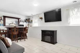 39 Frost Ave, Brockton, MA 02301 - Photo 17