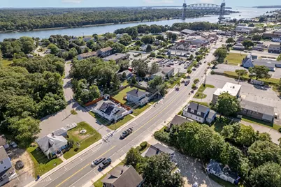 190 Main St, Bourne, MA 02532 - Photo 3