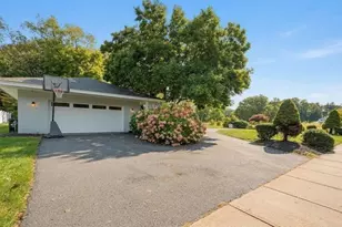 83 Braemoor Rd, Brockton, MA 02301 - Photo 3