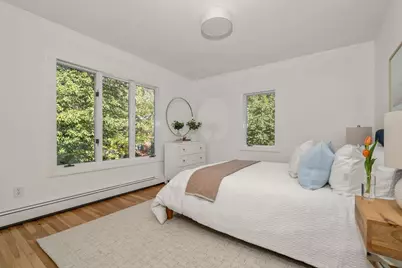 31 Loveland Rd, Brookline, MA 02445 - Photo 15