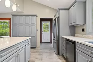 241 Perryville Rd, Rehoboth, MA 02769 - Photo 17