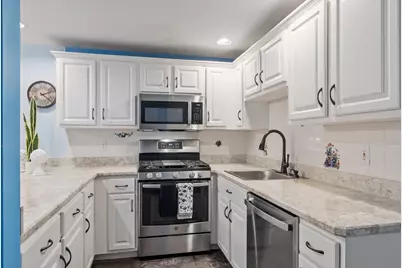 175 Littleton Road #B4, Chelmsford, MA 01824 - Photo 7