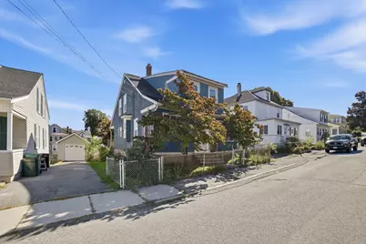 36 Putnam Ave, Lowell, MA 01851 - Photo 3