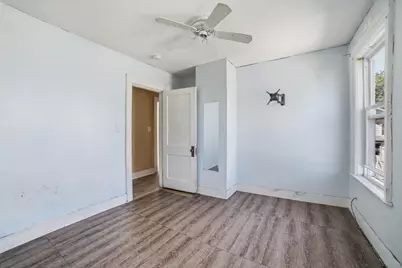 36 Putnam Ave, Lowell, MA 01851 - Photo 21