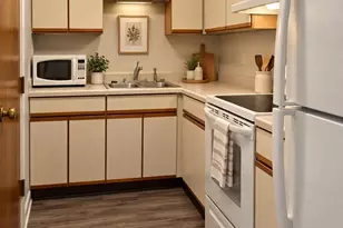 35 Prospect St, Woburn, MA 01801 - Photo 3