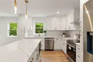 318 Essex Ave, Gloucester, MA 01930 - Photo 11