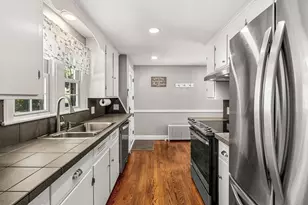 189 Prospect St, Wakefield, MA 01880 - Photo 17
