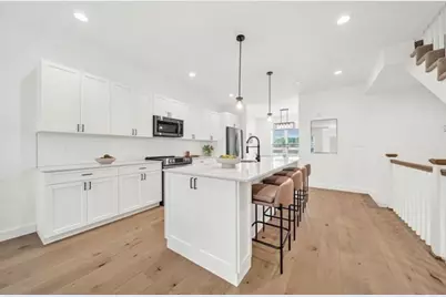 635 Main Street #4, Wilmington, MA 01887 - Photo 1
