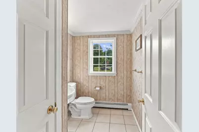 27 Charles Ave, Uxbridge, MA 01569 - Photo 19
