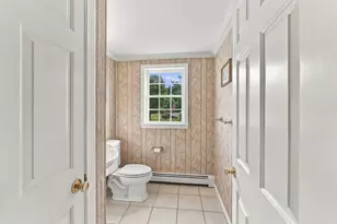 27 Charles Ave, Uxbridge, MA 01569 - Photo 19