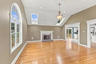 27 Charles Ave, Uxbridge, MA 01569 - Photo 11