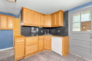 76 Jefferson St, North Andover, MA 01845 - Photo 9