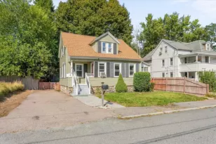 2 Franklin Ave, North Attleboro, MA 02760 - Photo 1