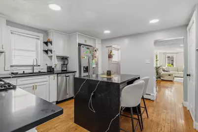 2 Franklin Ave, North Attleboro, MA 02760 - Photo 9