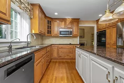 4 Dorset Drive, Walpole, MA 02032 - Photo 9