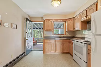 6 Tracey St, Acushnet, MA 02743 - Photo 37